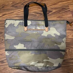 Stella & Dot Large Expandable Camouflage Tote Bag
